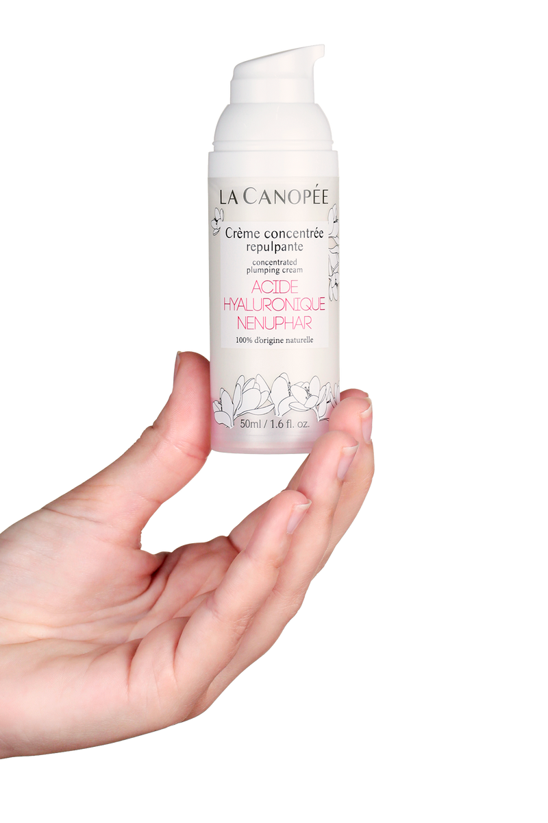 Concentrated cream with plumping active ingredients - Hyaluronic Acid and Water Lily